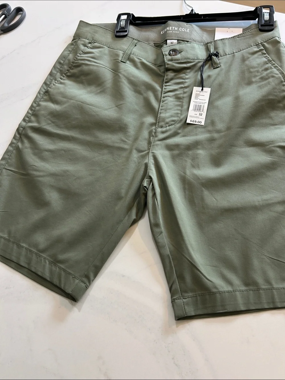 Kenneth Cole Olive Flat-Front Stretch Shorts